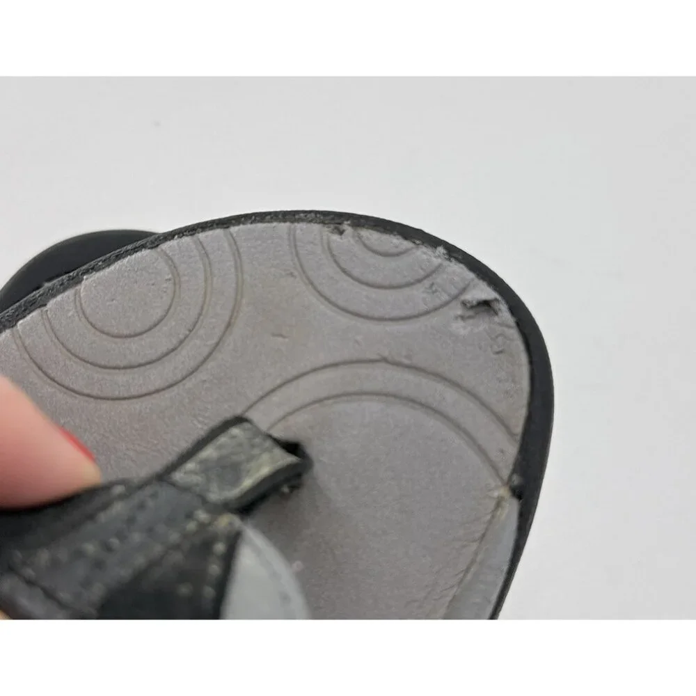 Columbia Toddler Unisex Slip-On Flip Flops Sandals‎ Size 1 Waterproof See Photos